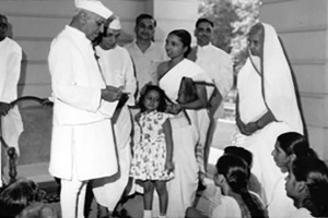 Prime Minister Jawaharlal Nehru (Standing, Extreme Left) with Ram Narayan Chaudhary (Standing, Second to Extreme Left) at a function of Gram Sahyog Samaj